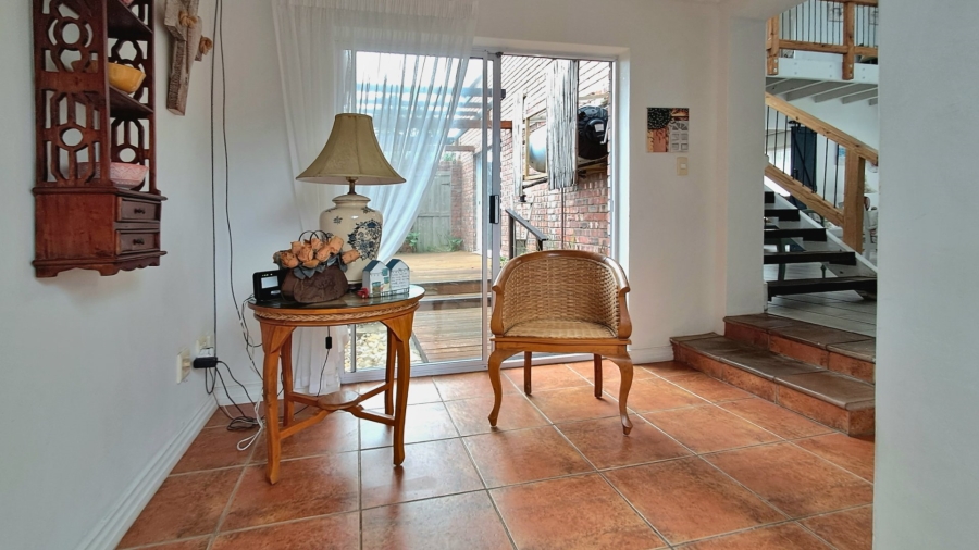 4 Bedroom Property for Sale in Seaview Eastern Cape